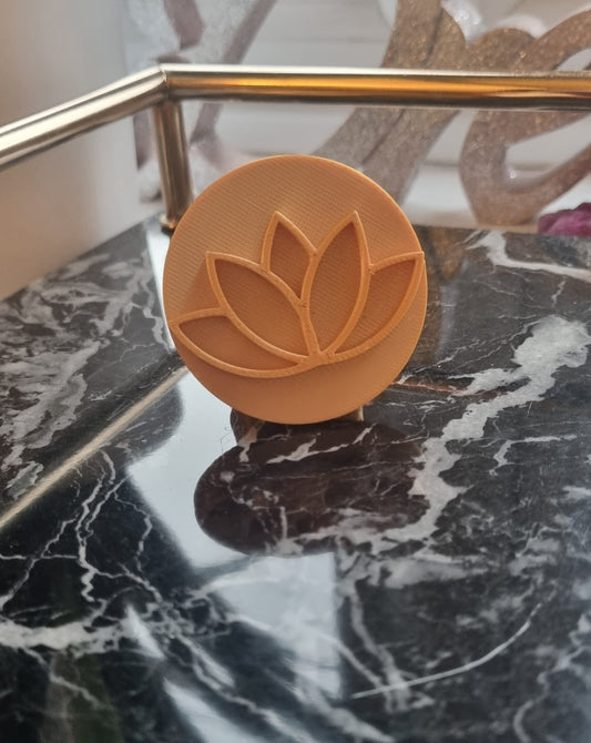 Toilet/Kitchen Roll Stamper - Lotus Flower